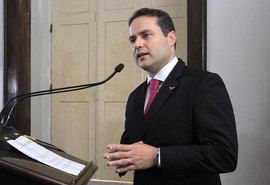 Se a eleição fosse hoje, Renan Filho teria 72% dos votos válidos