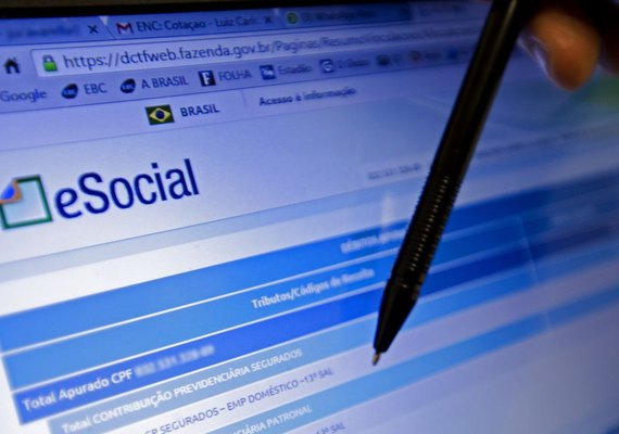 Prazo para médias empresas fecharem folha no eSocial acaba hoje
