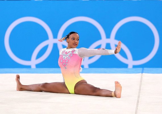 Após ganhar duas medalhas em Tóquio, Rebeca Andrade fica fora do pódio na final do solo