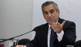 Gilberto Carvalho vem a Alagoas conhecer projetos de inclusão social