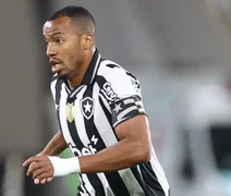 Capitão do Botafogo, Marlon Freitas pede liberação para fechar com Palmeiras