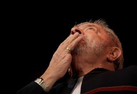 Lula quer de volta benefícios de ex-presidente