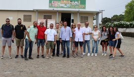 Empresários italianos visitam parque fabril de Pindorama