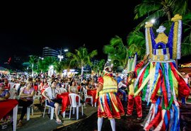 Maceioenses e turistas prestigiam segundo dia do Natal dos Folguedos