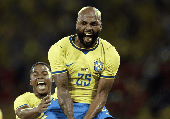 Ancelotti testa duas formações e Brasil goleia Panamá no Maracanã
