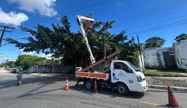 Iluminação das ruas do Pinheiro, em Maceió, será substituída