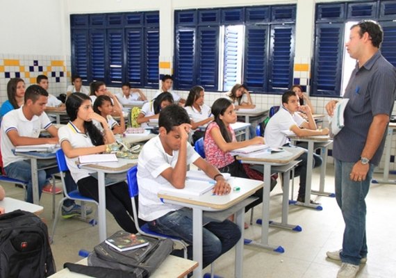 Deputados decidem antecipar aprovação do rateio do Fundeb