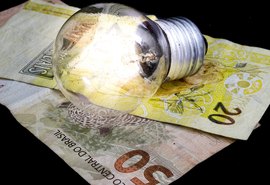 Aneel define que conta de luz não terá cobrança extra em fevereiro