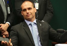 Filhos de Bolsonaro afirmam que a Folha cria intrigas em reportagem