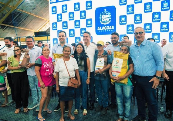 Agricultores de Maribondo recebem mais de 1,7 toneladas de sementes