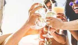 Bebida falsificada na folia pode cegar