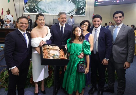 Arthur Lira recebe Comenda Tavares Bastos em homenagem à sua trajetória política