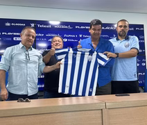 Moacir Júnior é apresentado no CSA e pede reforços para acesso na Série D