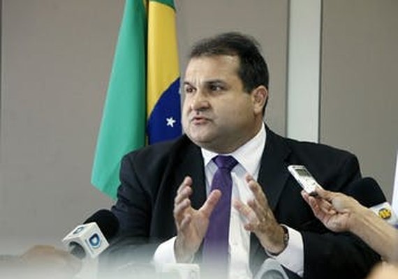 AL e mais oito estados solicitam ao STF autorização para cortes nos salários de servidores