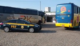 Dois ônibus de transporte clandestino são apreendidos em São Sebastião