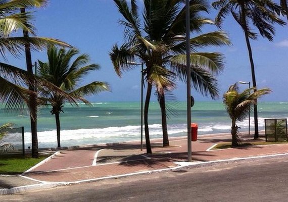 Homem é preso por furtar loja de materiais de construção na orla de Maceió