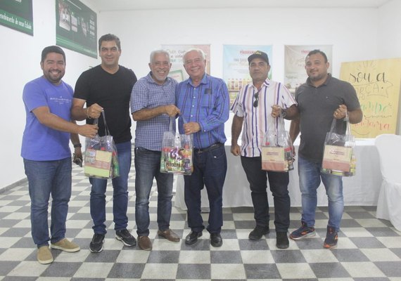 Prefeito de Maragogi visita Cooperativa Pindorama