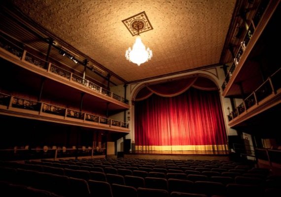 O Teatro Deodoro: os caminhos para o principal palco do estado