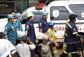 Estudante de 14 anos mata avós e professores em ataque a escola em Bangkok