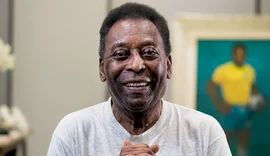 Com inchaço no corpo, Pelé volta a ser internado nesta terça (29)