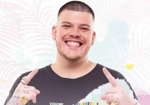 Ferrugem diz que não conseguia enxergar próprio pênis devido ao sobrepeso