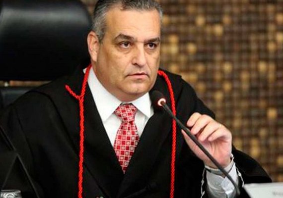 Alfredo Gaspar pode ficar fora das eleições em Maceió este ano
