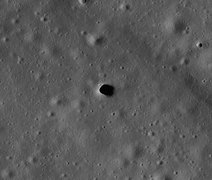 Nasa vai investigar caverna gigante na Lua para abrigar futuras missões