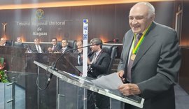 Industrial José Carlos Maranhão é homenageado pelo TRE