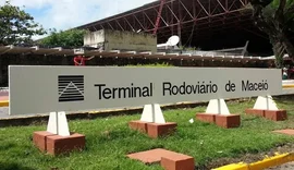 PM apreende quatro máquinas caça-níqueis em terminal no Feitosa