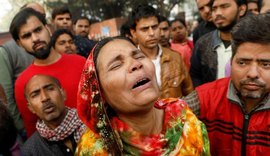 Incêndio em fábrica na Índia deixa mais de 40 mortos