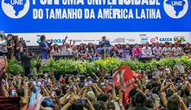 Lula participa de congresso da UNE e promete mais universidades