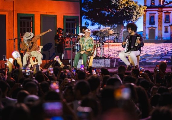 Projeto Dominguinho emociona público no Verão Massayó ao celebrar raízes do forró