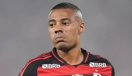 Peñarol negocia empréstimo de De la Cruz, meio-campista do Flamengo