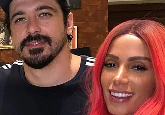 Tatuagem íntima de Anitta causou ciúme em mulher de tatuador