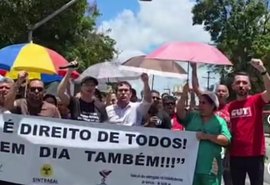 Profissionais do Hospital Veredas bloqueiam parte de via em protesto contra salários atrasados
