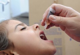 Vacinação contra poliomielite vai até hoje (29) em Maceió