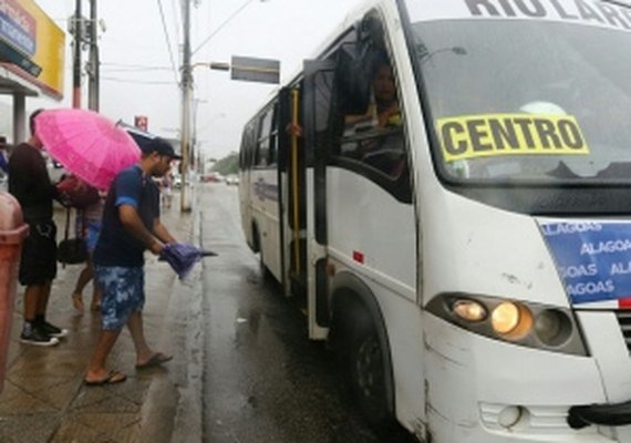 Juiz proíbe apreensão de veículos que fazem transporte complementar