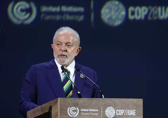 Em Dubai, Lula é aconselhado a falar sobre colapso em Maceió