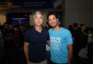 André Castro participa de debate e apresenta resultados da educação