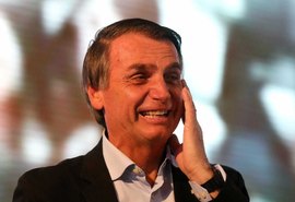 Desrespeito é deixar crianças sem merenda, diz Bolsonaro a Alckmin